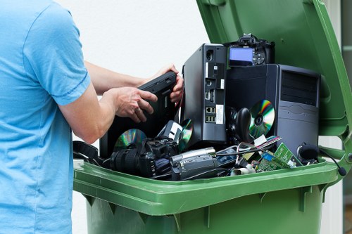 Efficient clearance services for homes